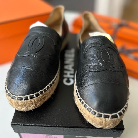Chanel Lambskin Espadrilles size 38 / 7.5W - Picture 1 of 9